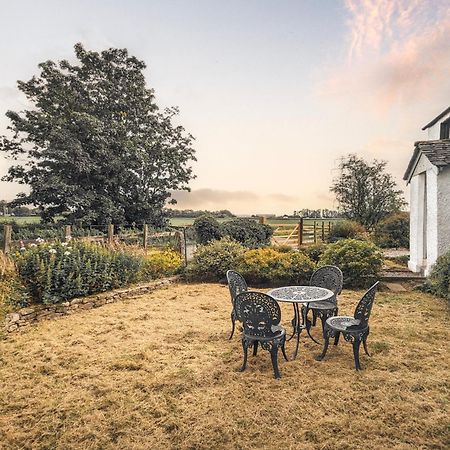 The Gilpin Farmhouse, Lake District Getaway Levens Bagian luar foto
