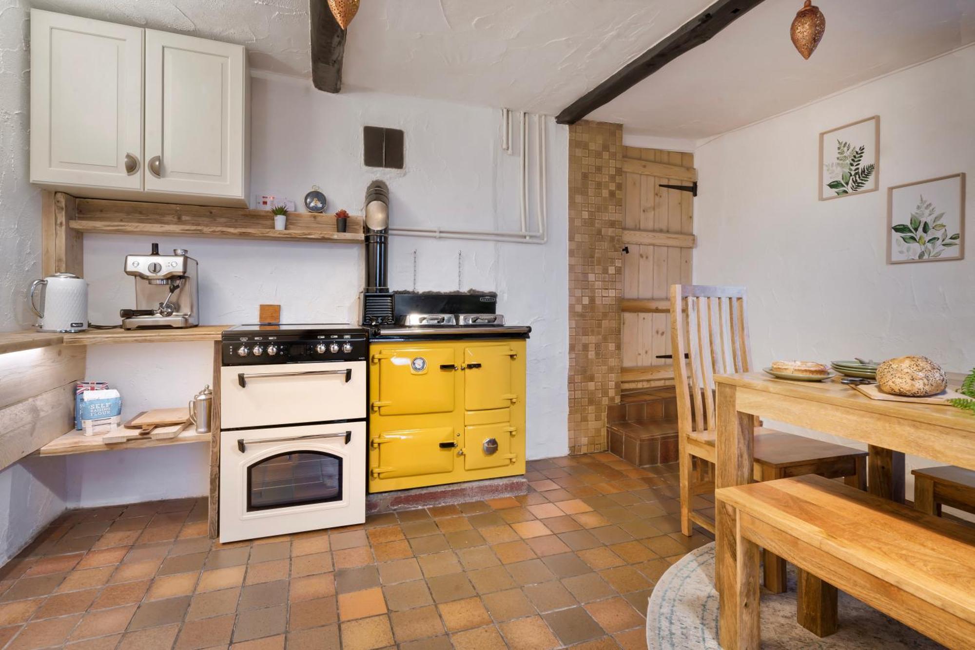 The Gilpin Farmhouse, Lake District Getaway Levens Bagian luar foto